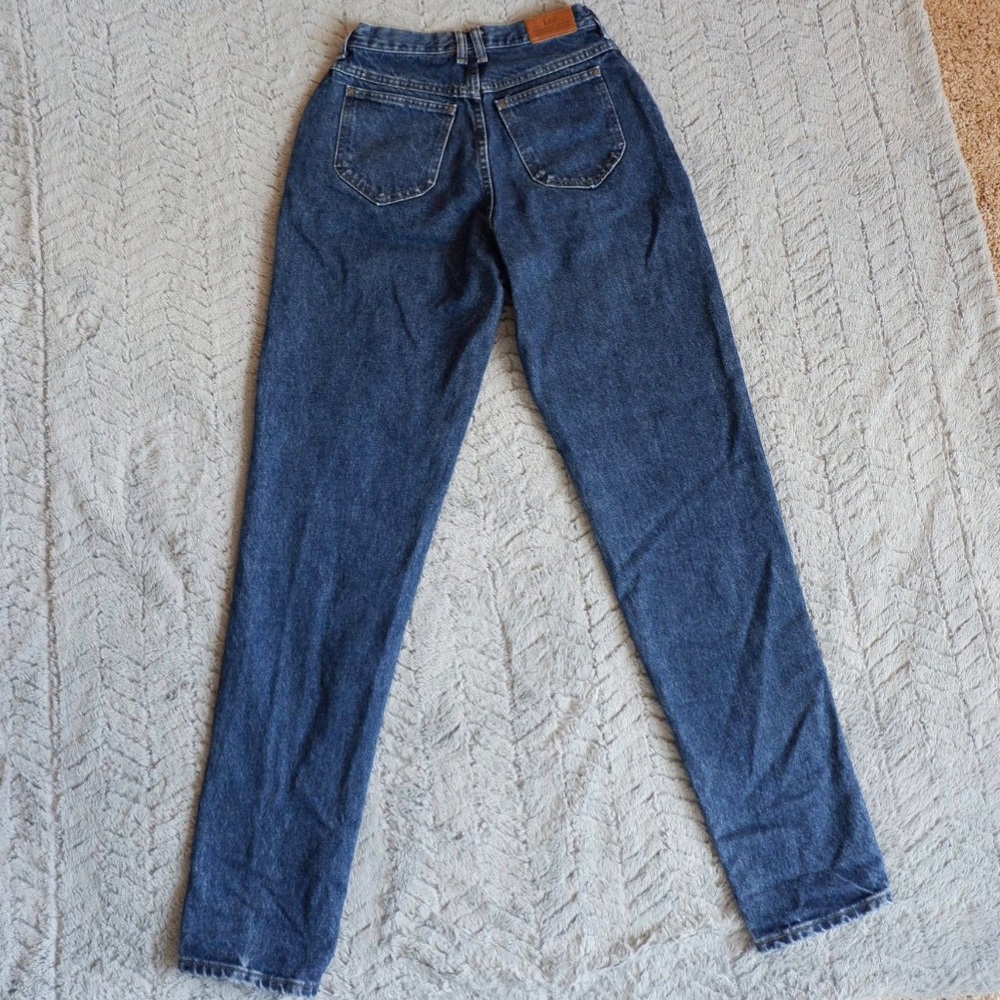 🌸Lee Dark Wash Vintage Mom Jeans🌸 - Picture 5 of 7